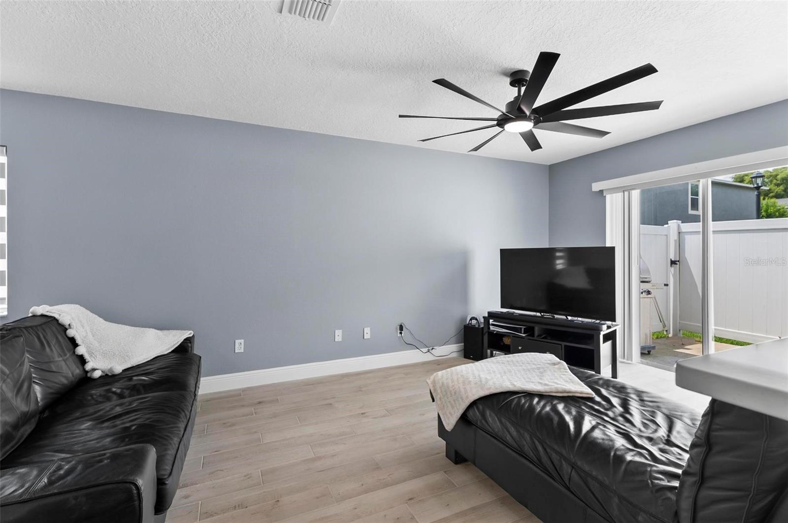 Image 25 of 77 For 12661 Somerset Oaks Street