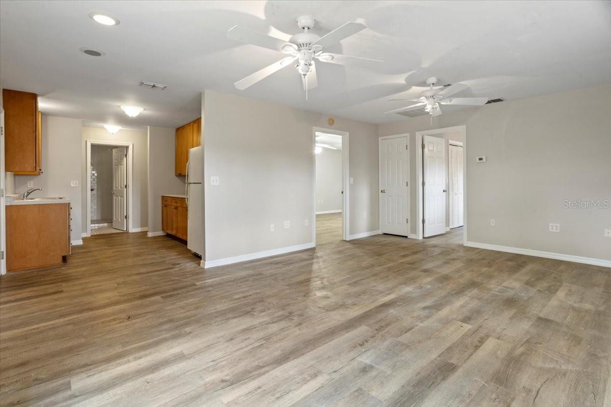 Image 11 of 41 For 408 Eunice Drive