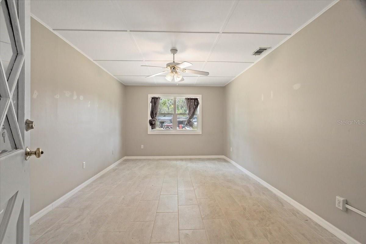 Image 29 of 41 For 408 Eunice Drive