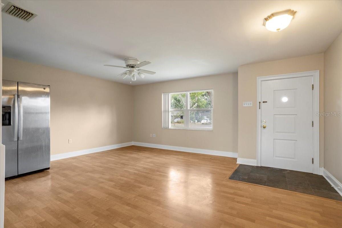 Image 3 of 41 For 408 Eunice Drive