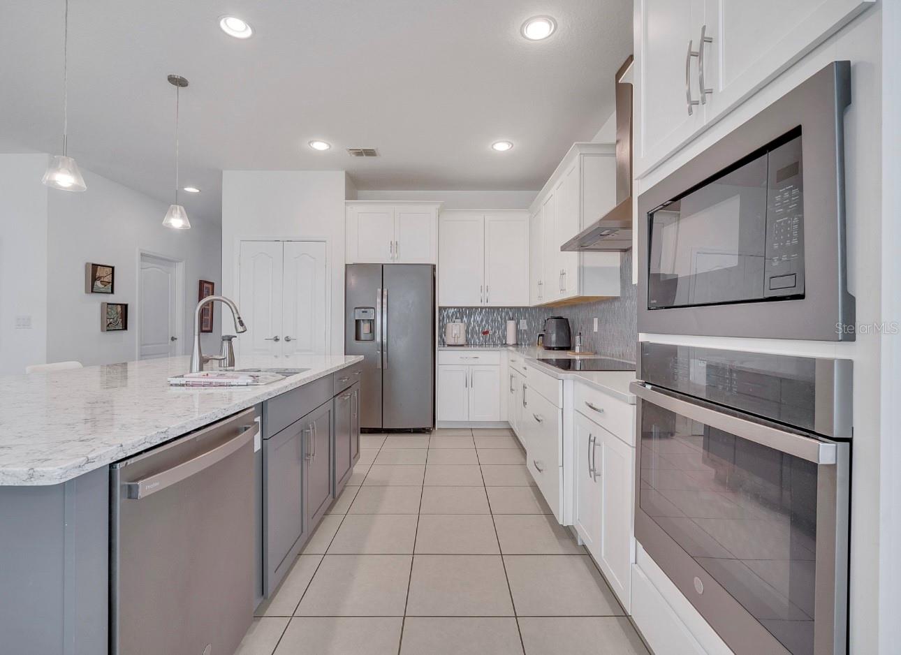 Image 12 of 25 For 17333 Hickory Wind Drive