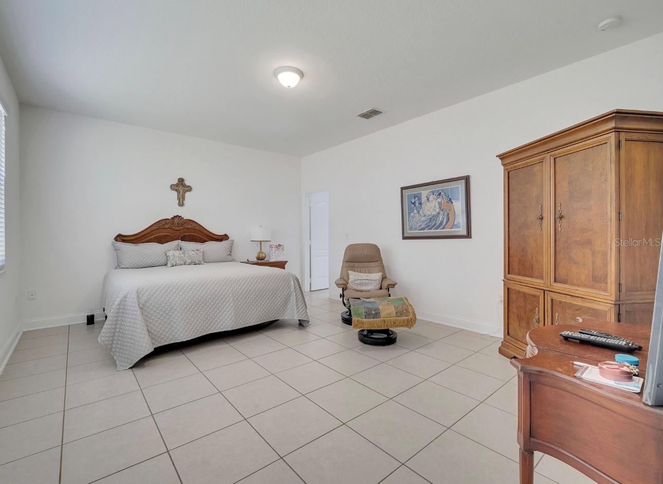 Image 17 of 25 For 17333 Hickory Wind Drive