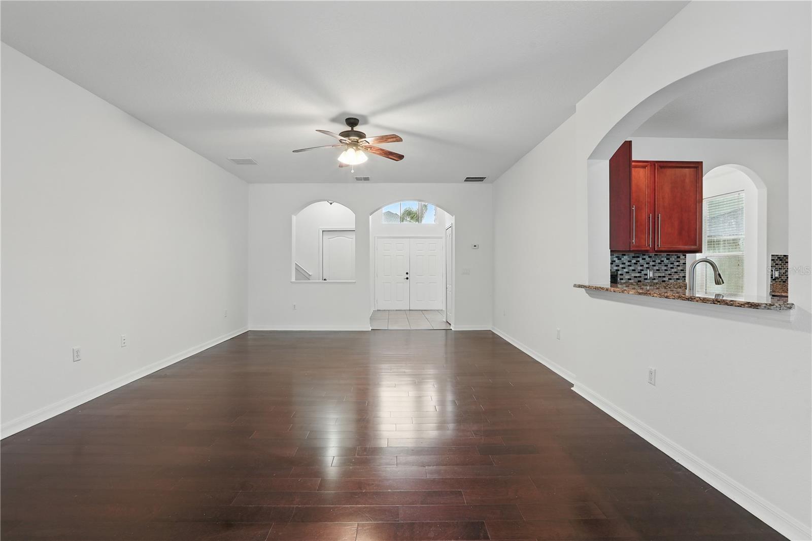 Image 18 of 54 For 5525 Oakworth Place