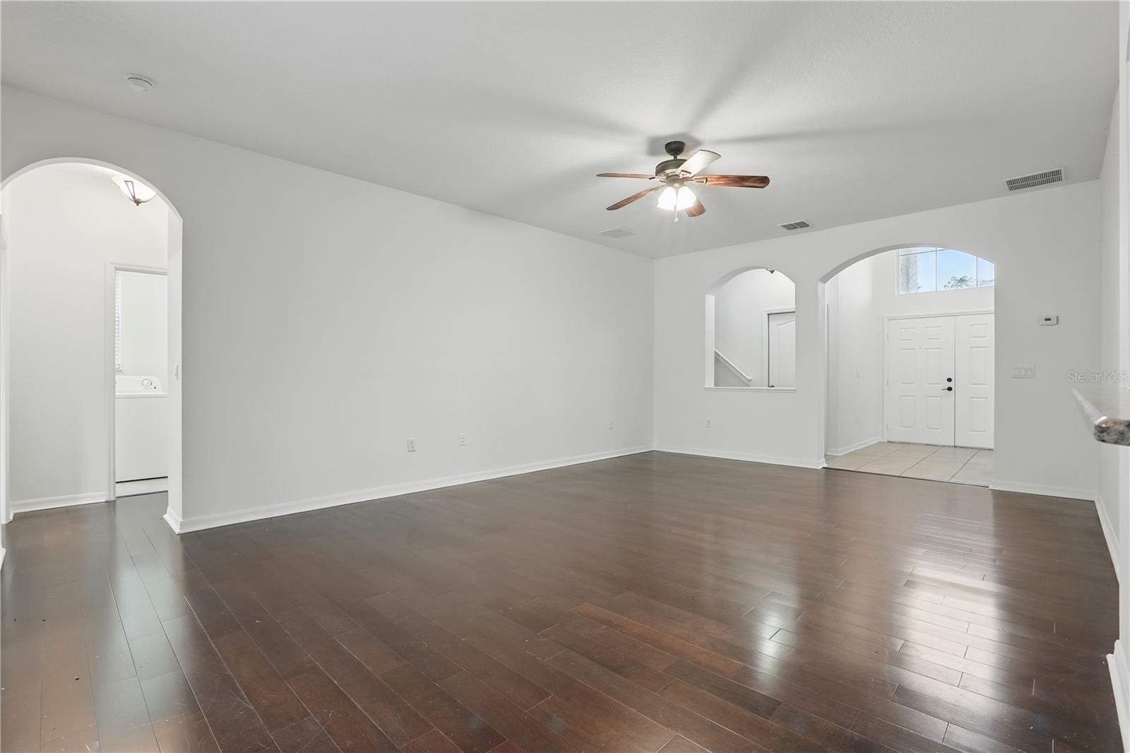 Image 19 of 54 For 5525 Oakworth Place