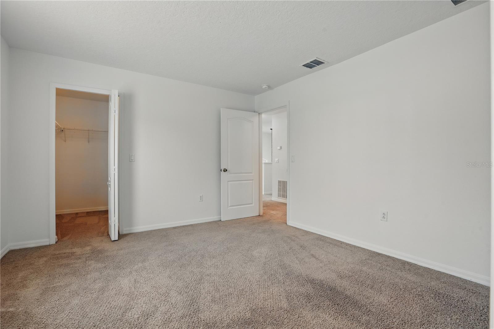 Image 25 of 54 For 5525 Oakworth Place