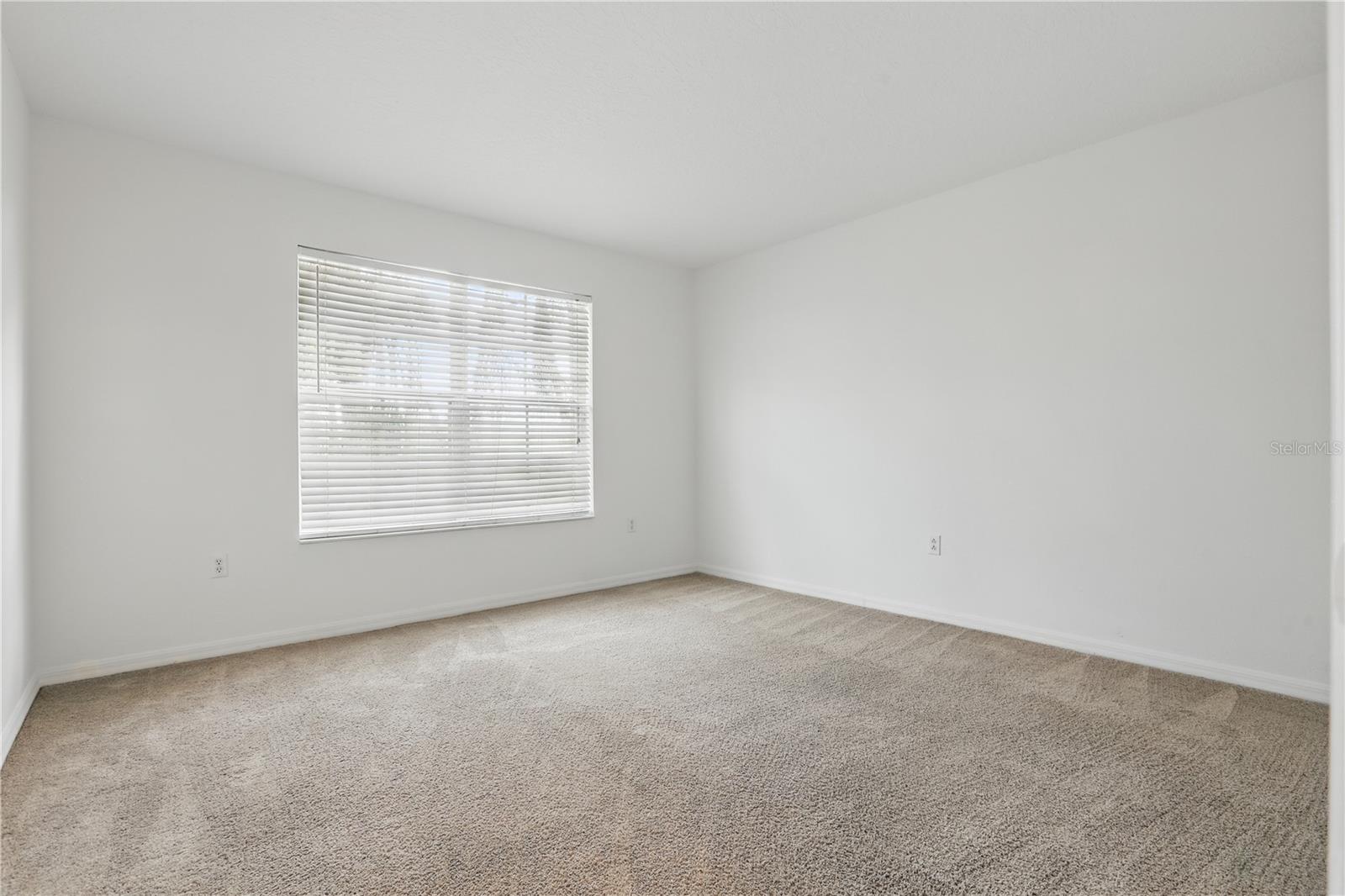 Image 32 of 54 For 5525 Oakworth Place