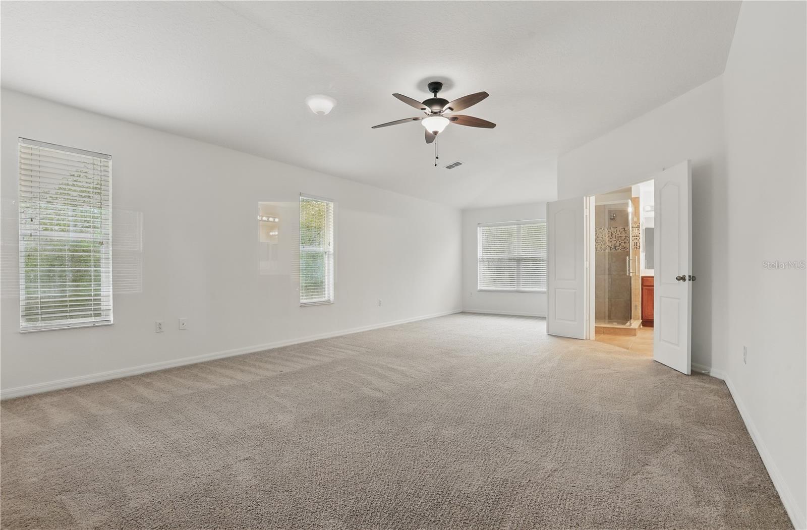 Image 43 of 54 For 5525 Oakworth Place