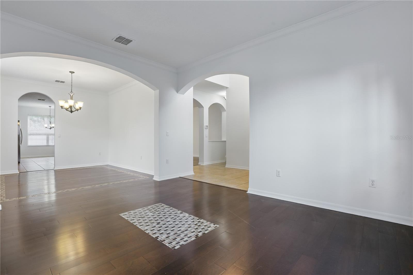 Image 8 of 54 For 5525 Oakworth Place