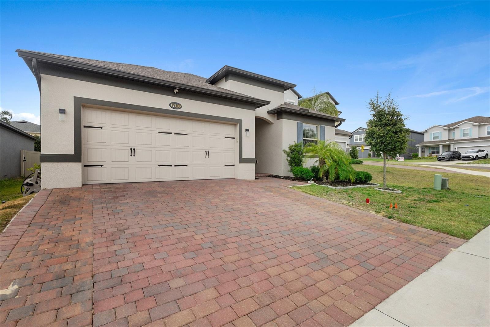 Image 3 of 50 For 17199 Hickory Wind Drive