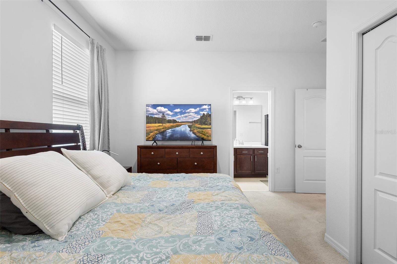 Image 42 of 50 For 17199 Hickory Wind Drive