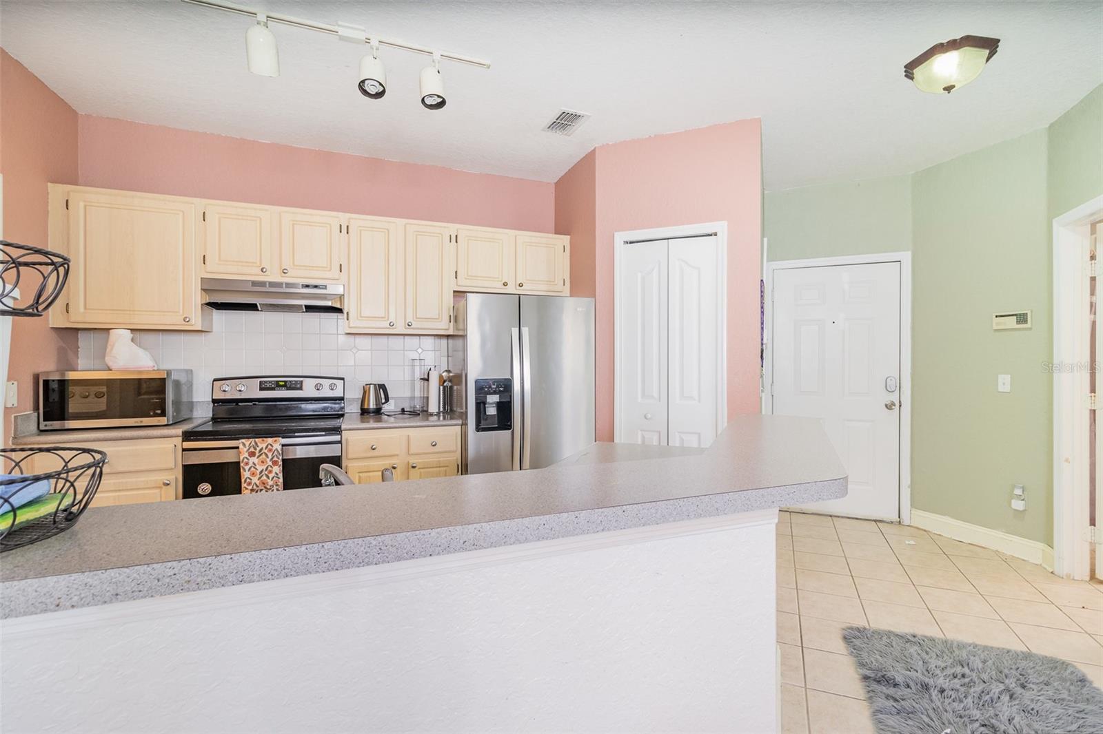 Image 17 of 31 For 2717 Maitland Crossing  207