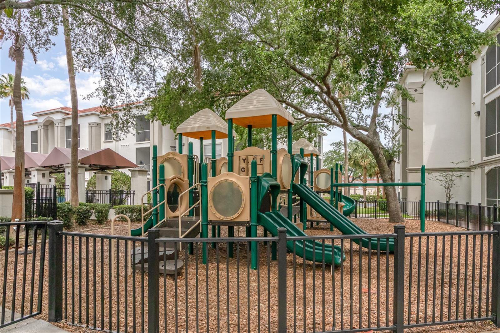 Image 9 of 31 For 2717 Maitland Crossing  207
