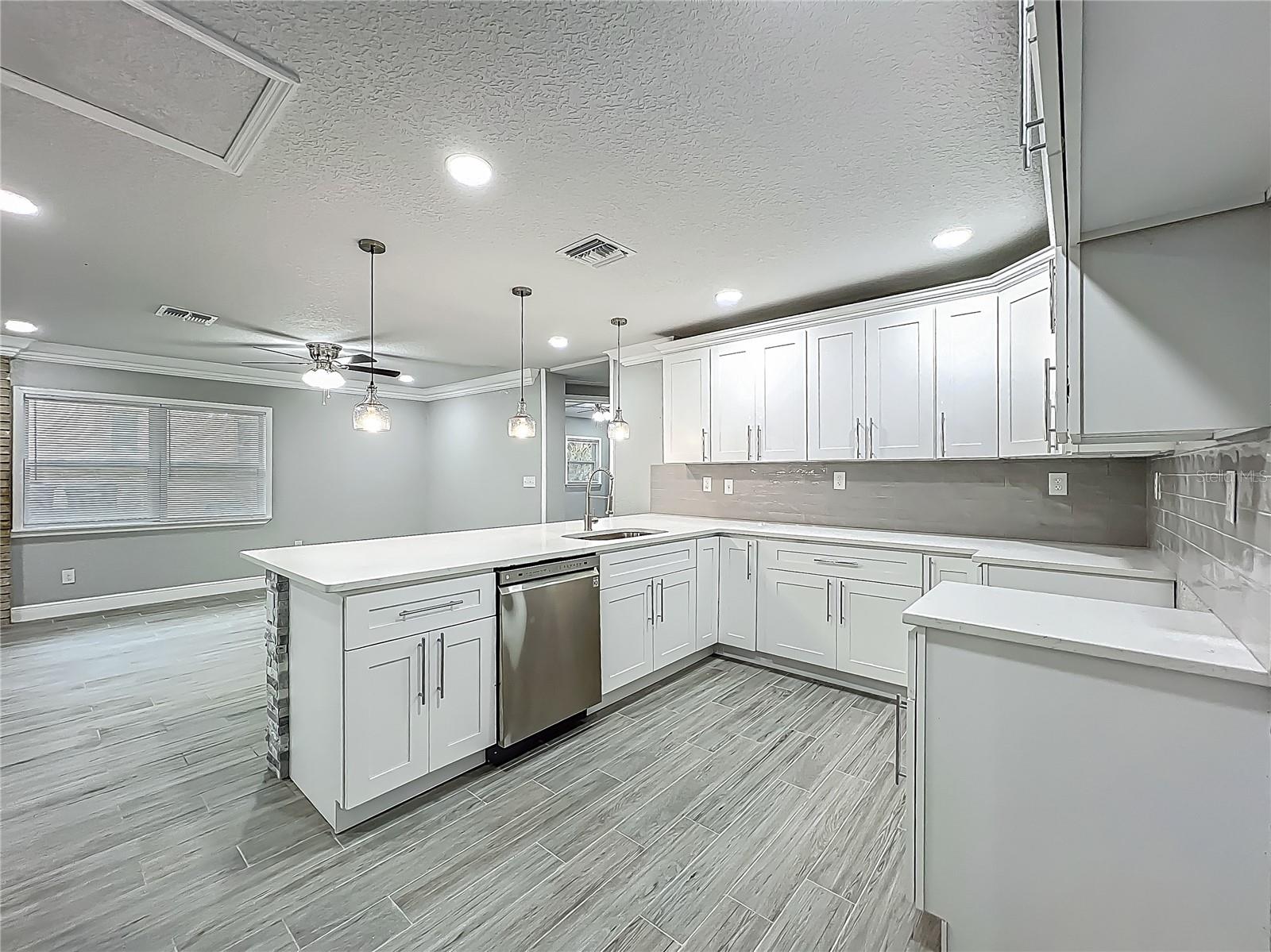 Image 14 of 43 For 1414 Beaver Place