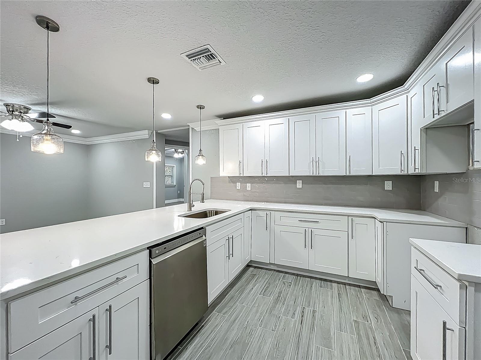 Image 15 of 43 For 1414 Beaver Place