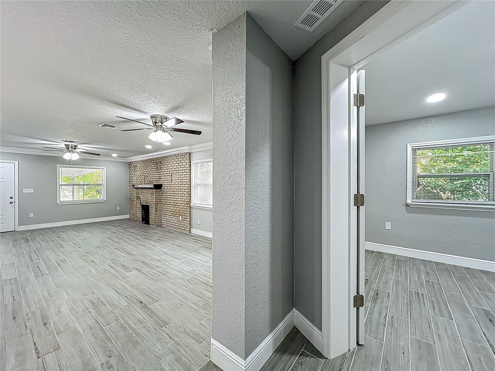 Image 28 of 43 For 1414 Beaver Place