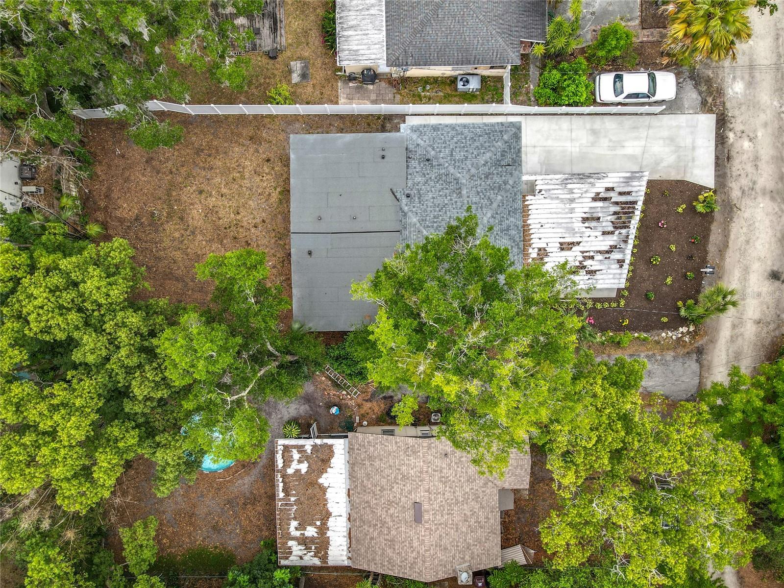 Image 38 of 43 For 1414 Beaver Place