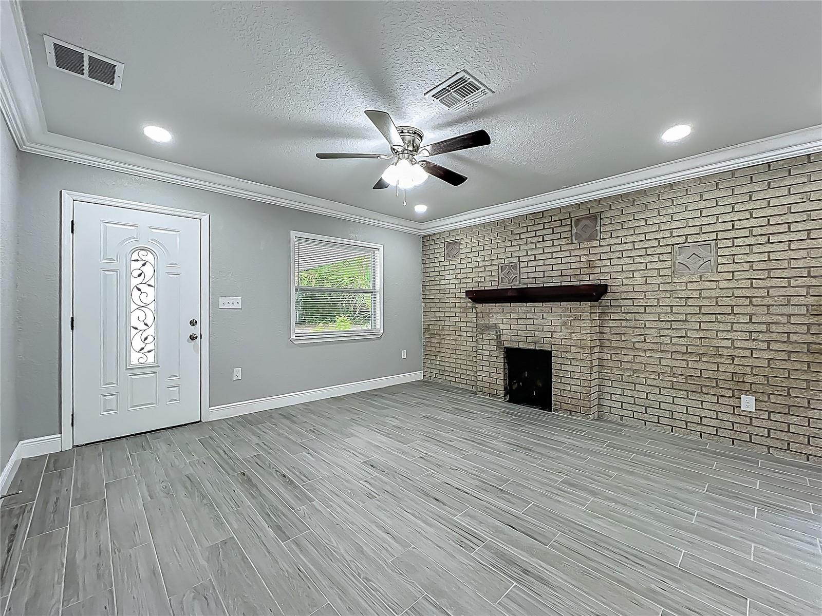 Image 7 of 43 For 1414 Beaver Place