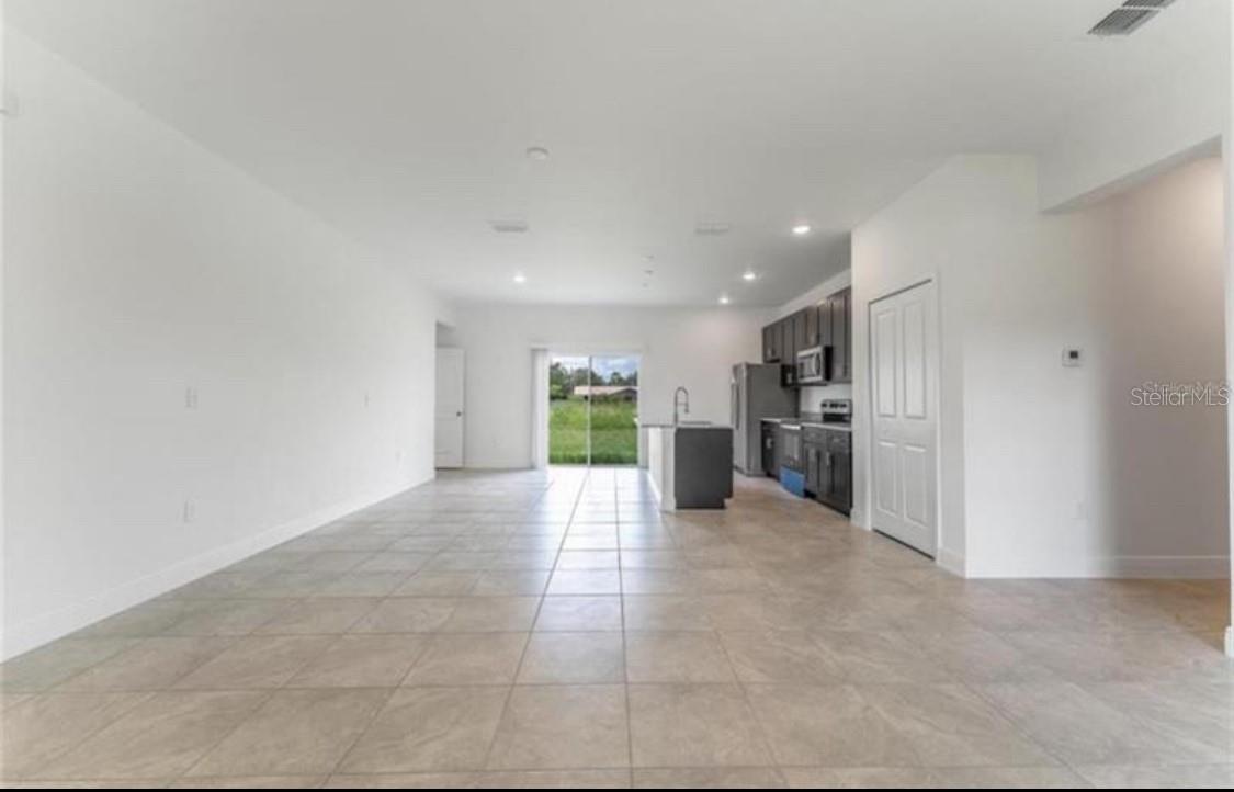 Image 9 of 28 For 700 Wombat Way