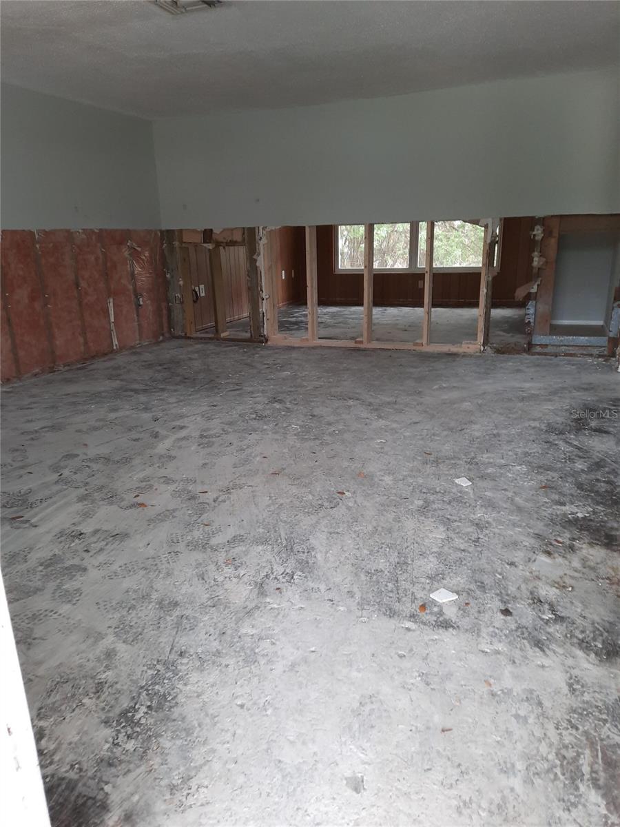 Image 3 of 22 For 7240 Donna Drive