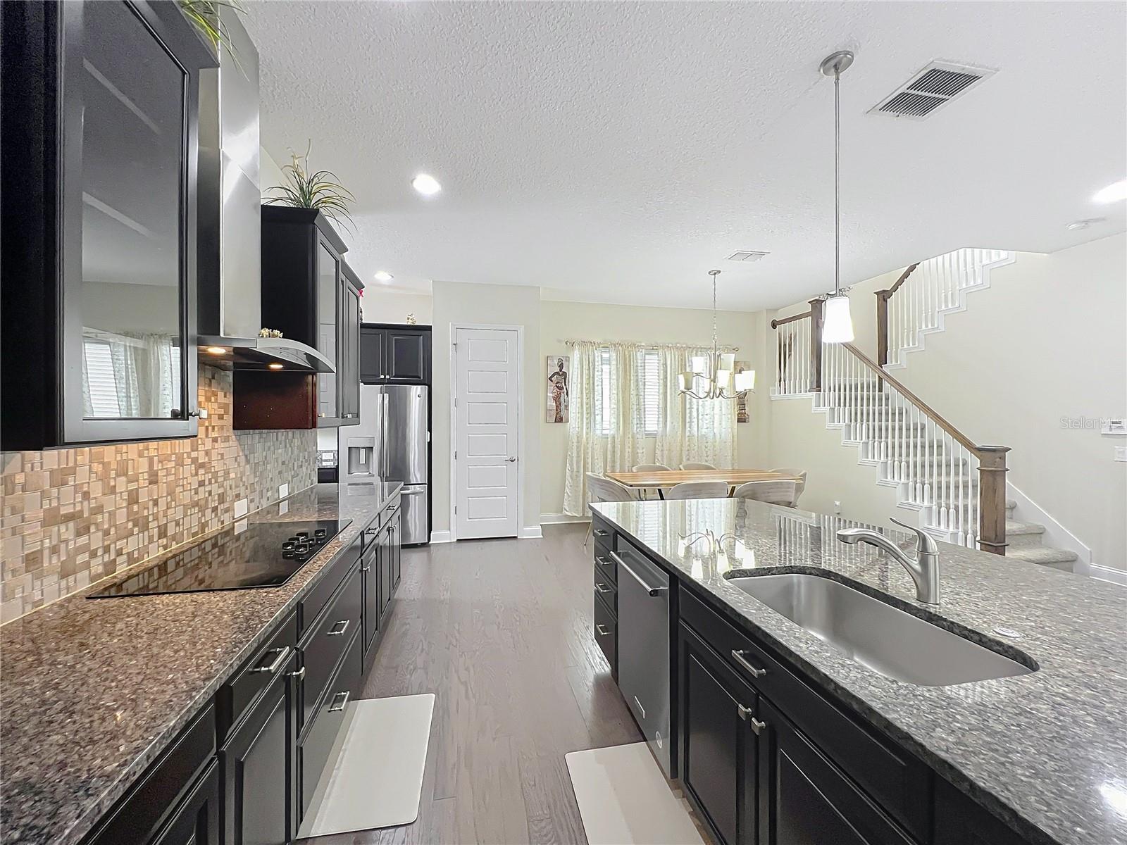Image 11 of 70 For 473 Oviedo Boulevard