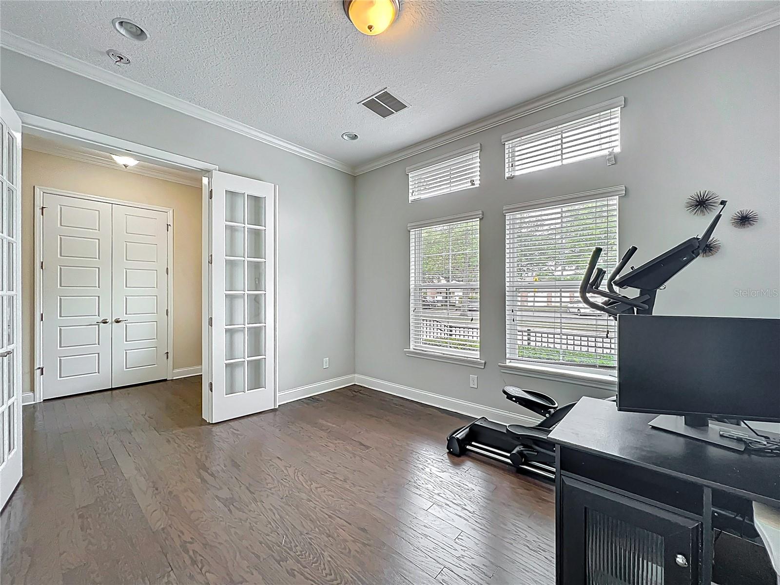 Image 4 of 70 For 473 Oviedo Boulevard