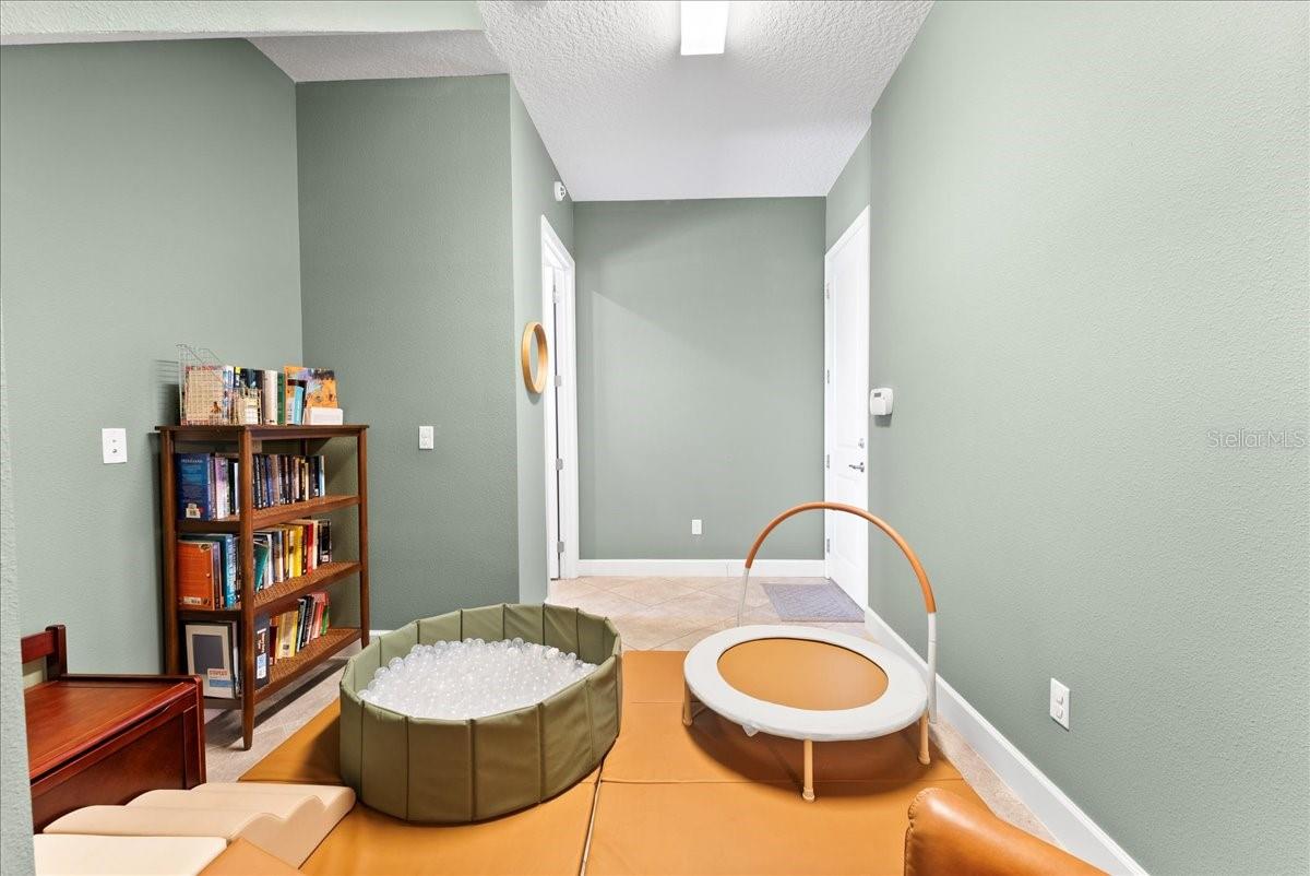 Image 10 of 38 For 8436 Tavistock Lakes Boulevard