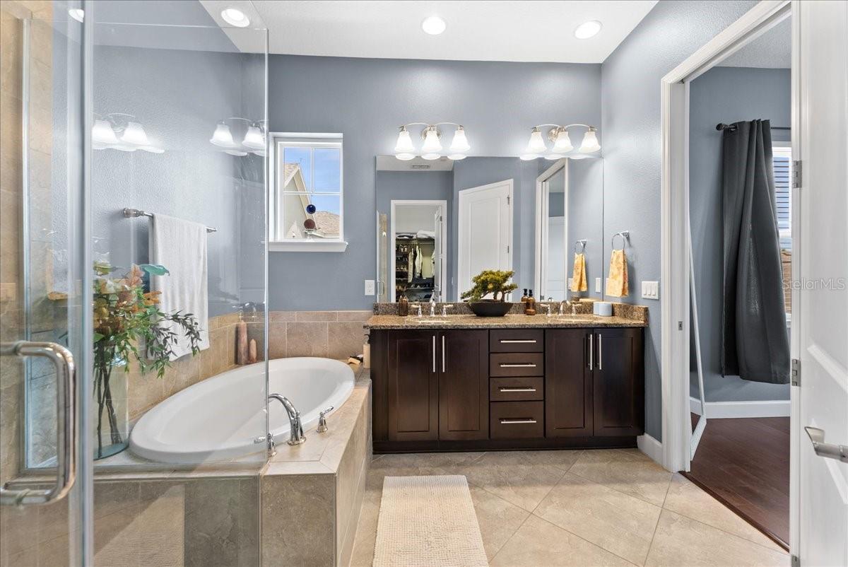 Image 27 of 38 For 8436 Tavistock Lakes Boulevard