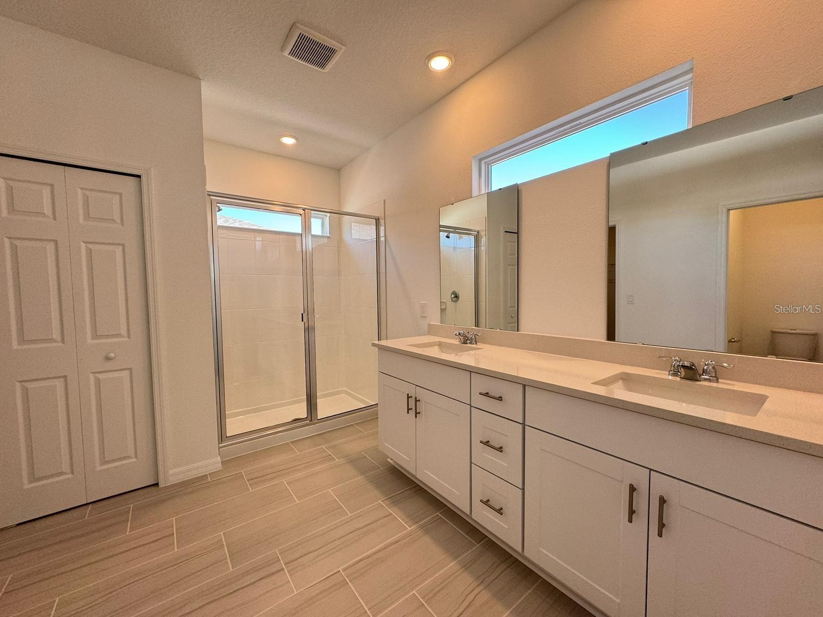 Image 18 of 23 For 2356 Treasure Hill Street