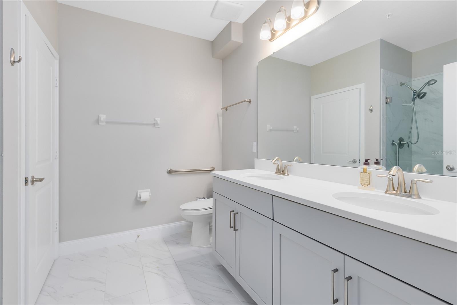 Image 11 of 31 For 7565 Laureate Boulevard 3408