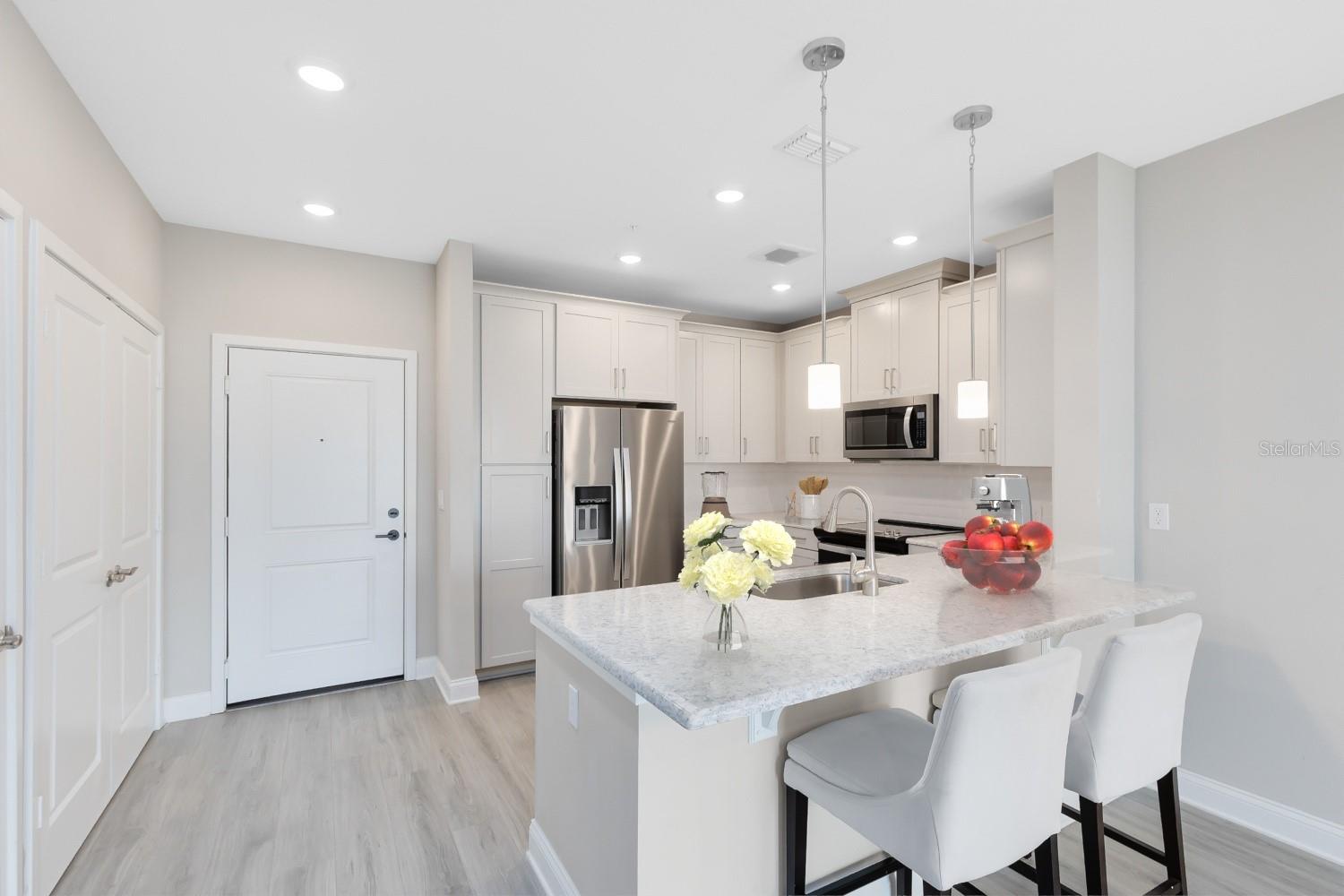Image 2 of 31 For 7565 Laureate Boulevard 3408