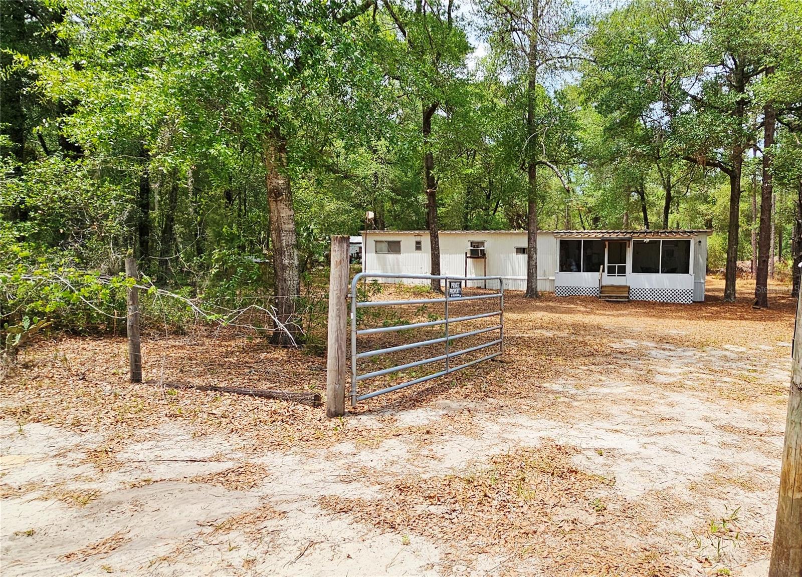 Details for 24533 Pink Panther Road, PAISLEY, FL 32767
