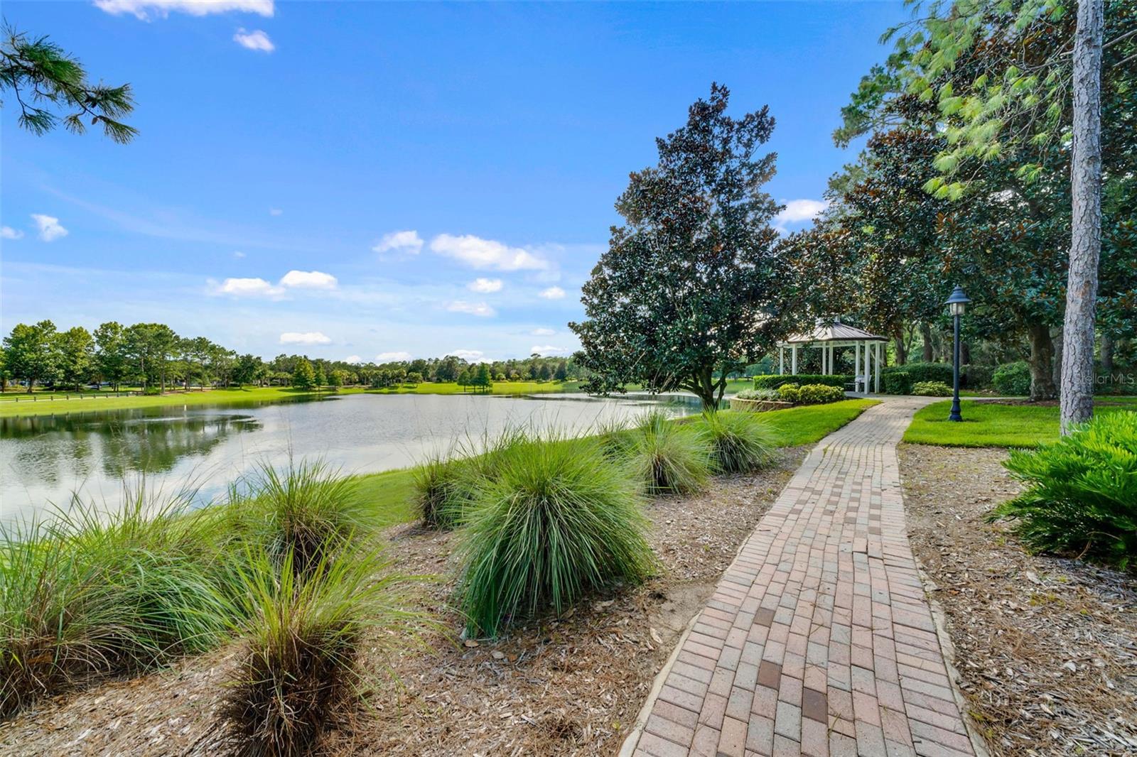 Image 10 of 62 For 405 Freesia Court