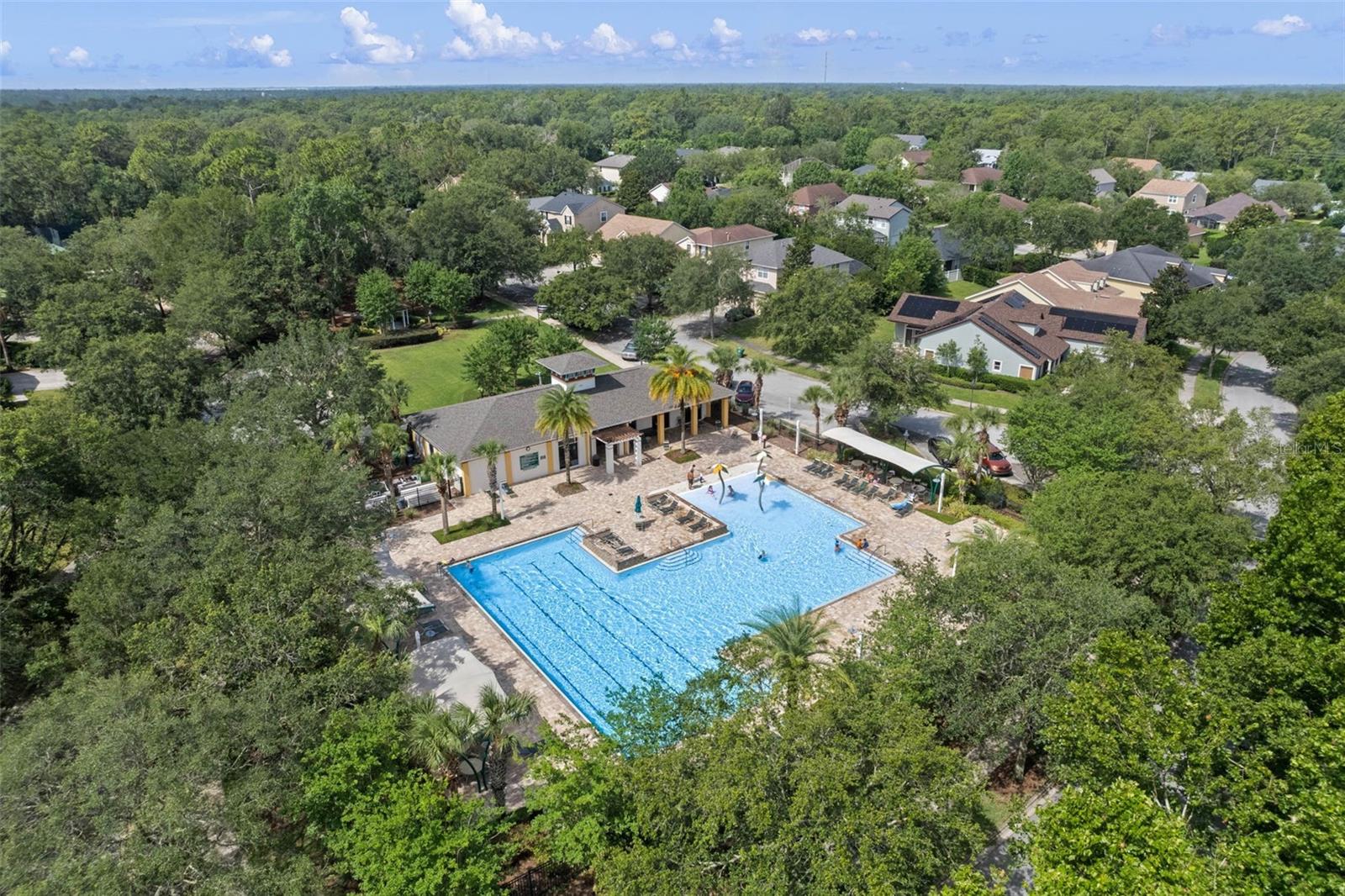 Image 8 of 62 For 405 Freesia Court