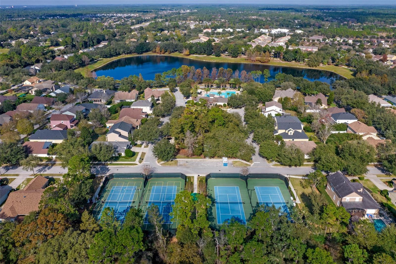 Image 9 of 62 For 405 Freesia Court