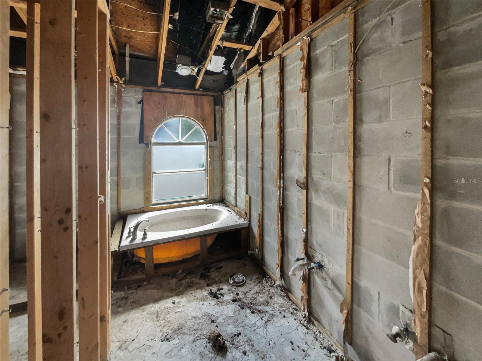 Image 21 of 26 For 2226 Newt Street