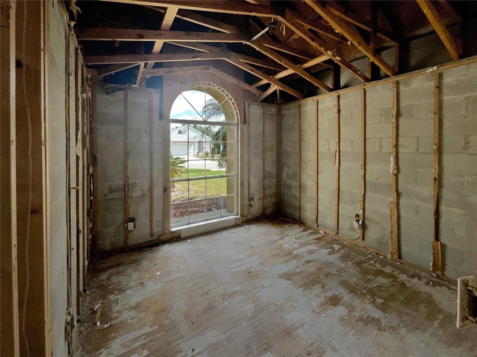 Image 6 of 26 For 2226 Newt Street