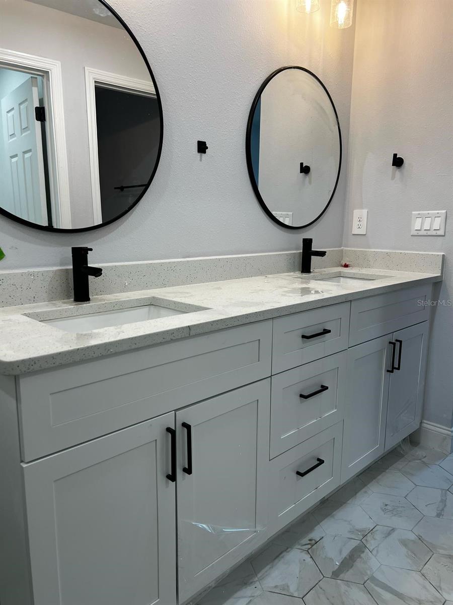 Listing photo id 13 for 10268 Harbor Way