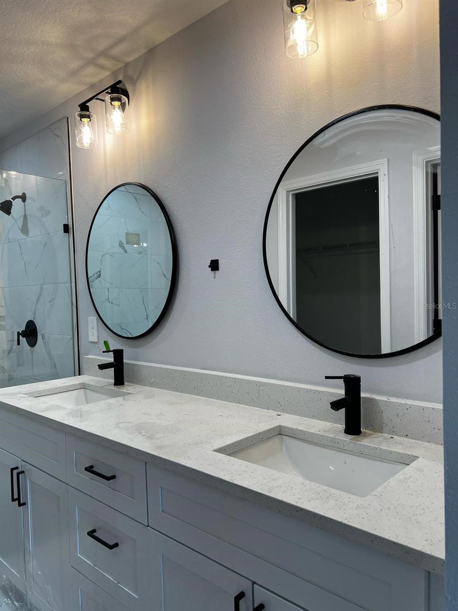 Listing photo id 0 for 10268 Harbor Way