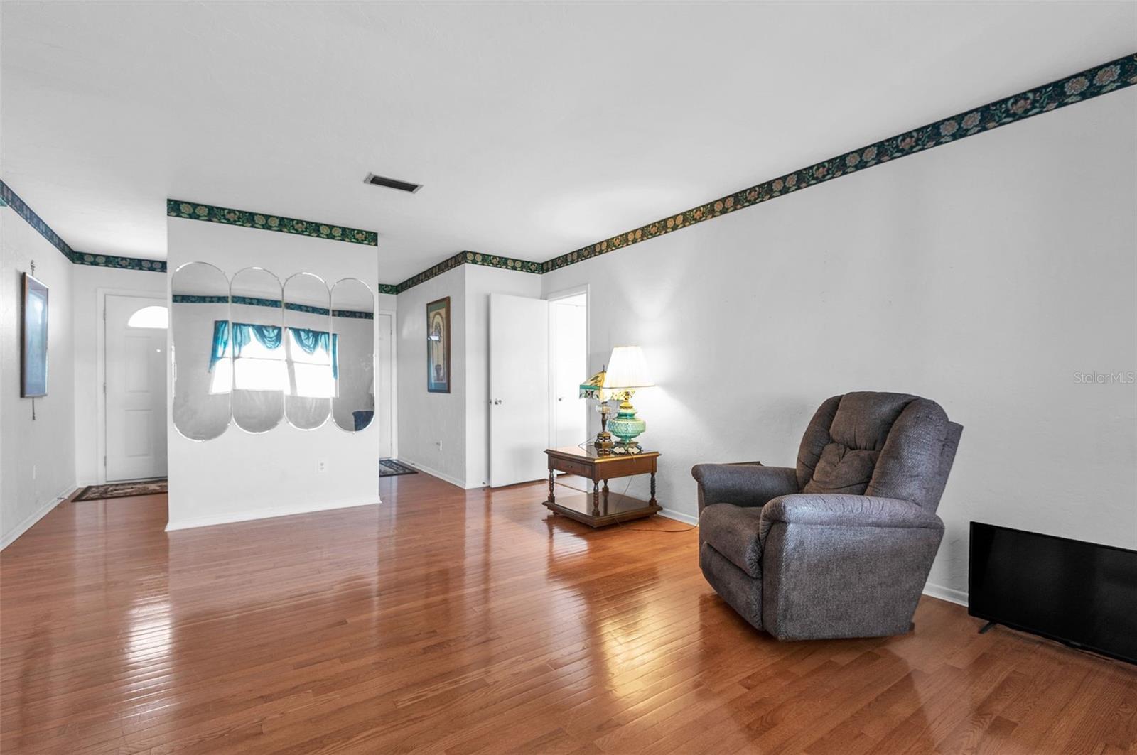 Image 13 of 31 For 1354 Shore Drive