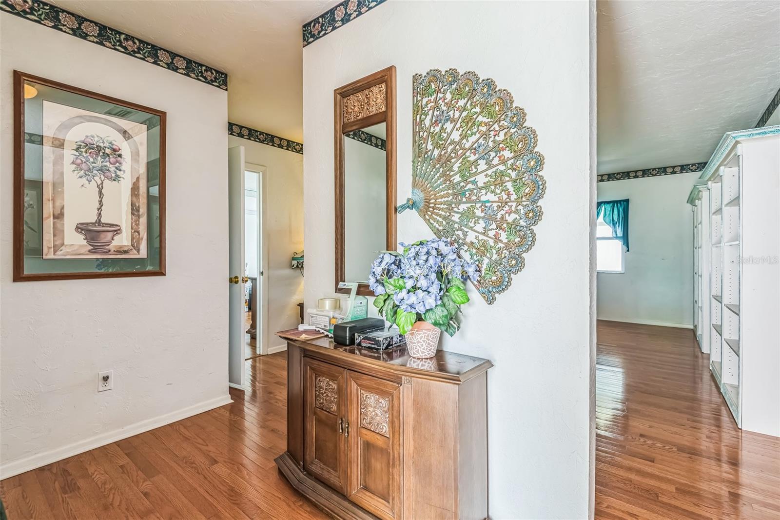 Image 4 of 31 For 1354 Shore Drive