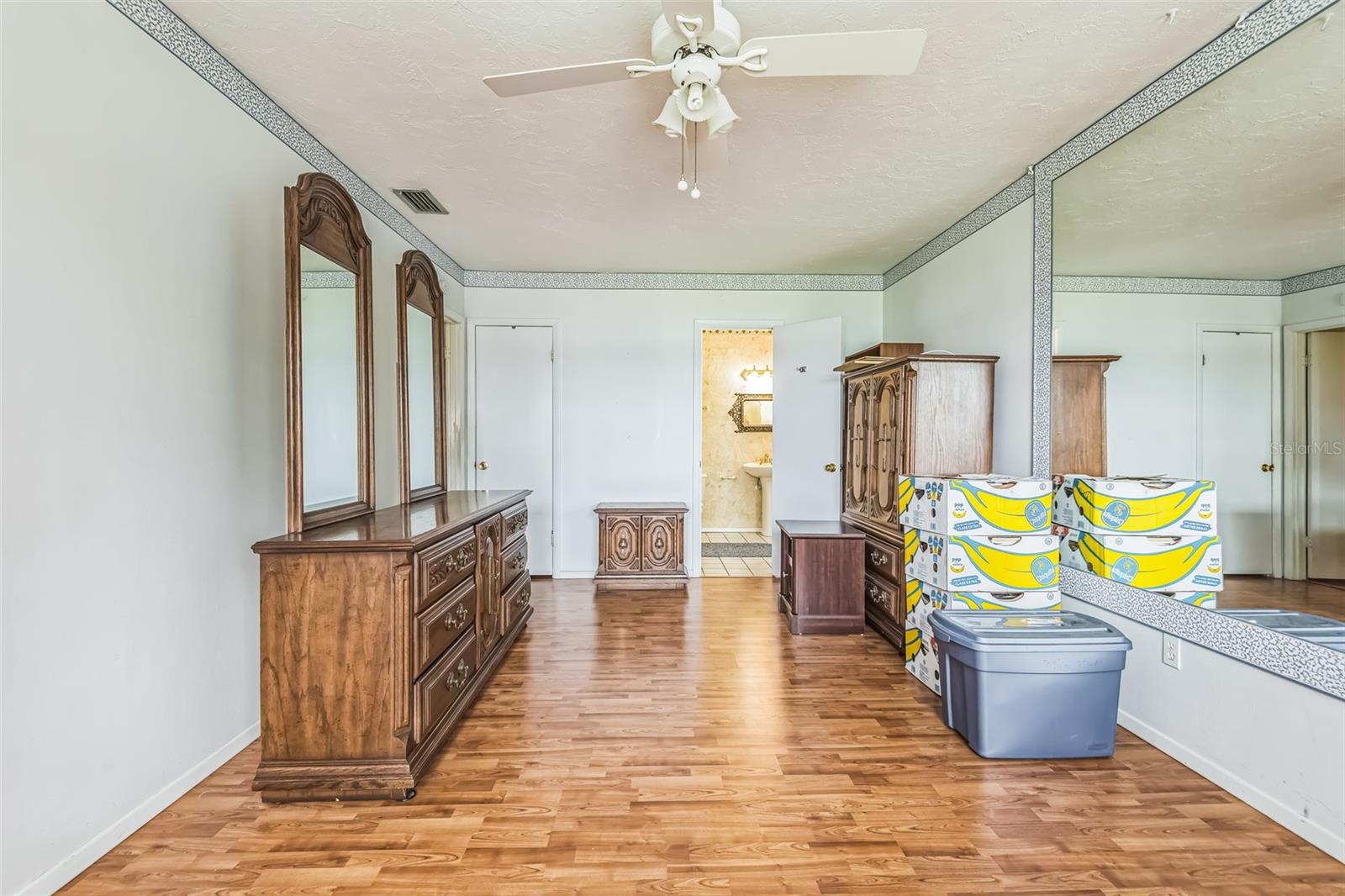 Image 6 of 31 For 1354 Shore Drive