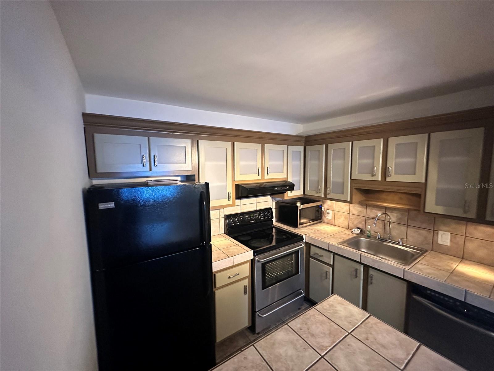 Image 10 of 23 For 2349 Oak Park Way 107