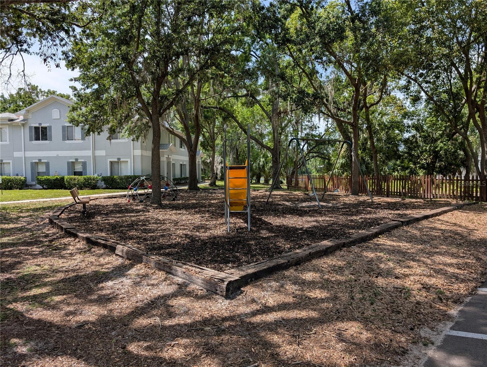 Image 3 of 24 For 4110 Waterside Island Court
