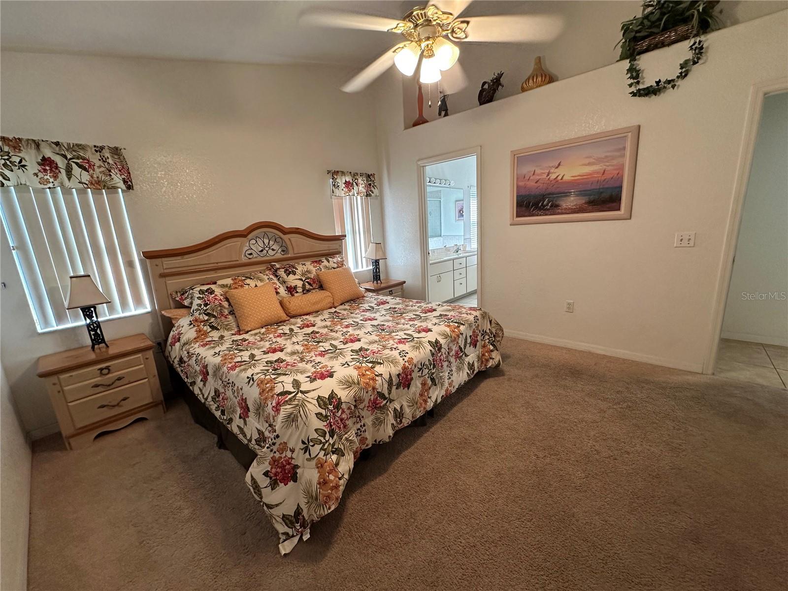 Image 15 of 36 For 5604 Loma Vista Drive W