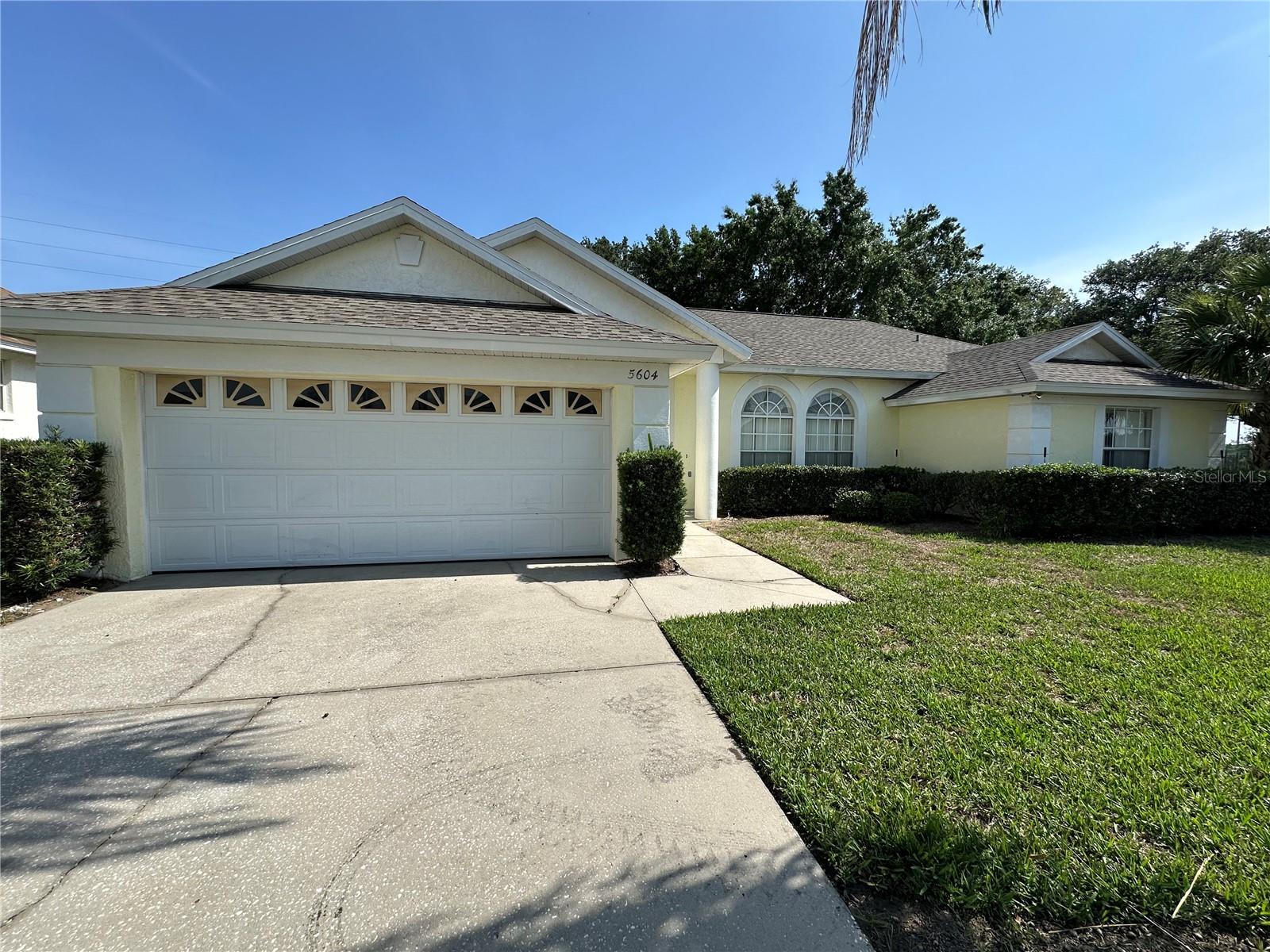 Image 4 of 36 For 5604 Loma Vista Drive W