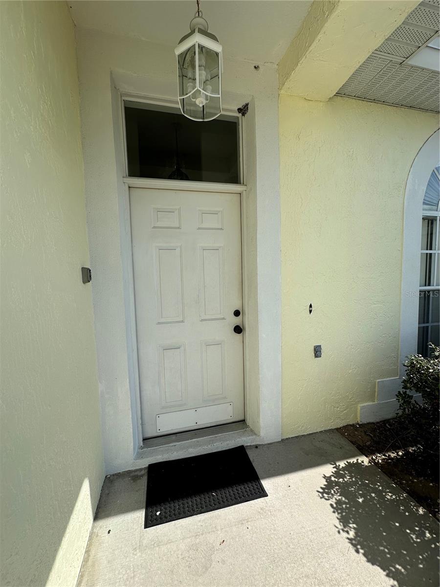 Image 5 of 36 For 5604 Loma Vista Drive W