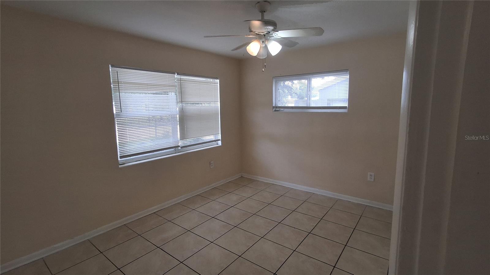 Image 10 of 15 For 2422 Kingsland Avenue