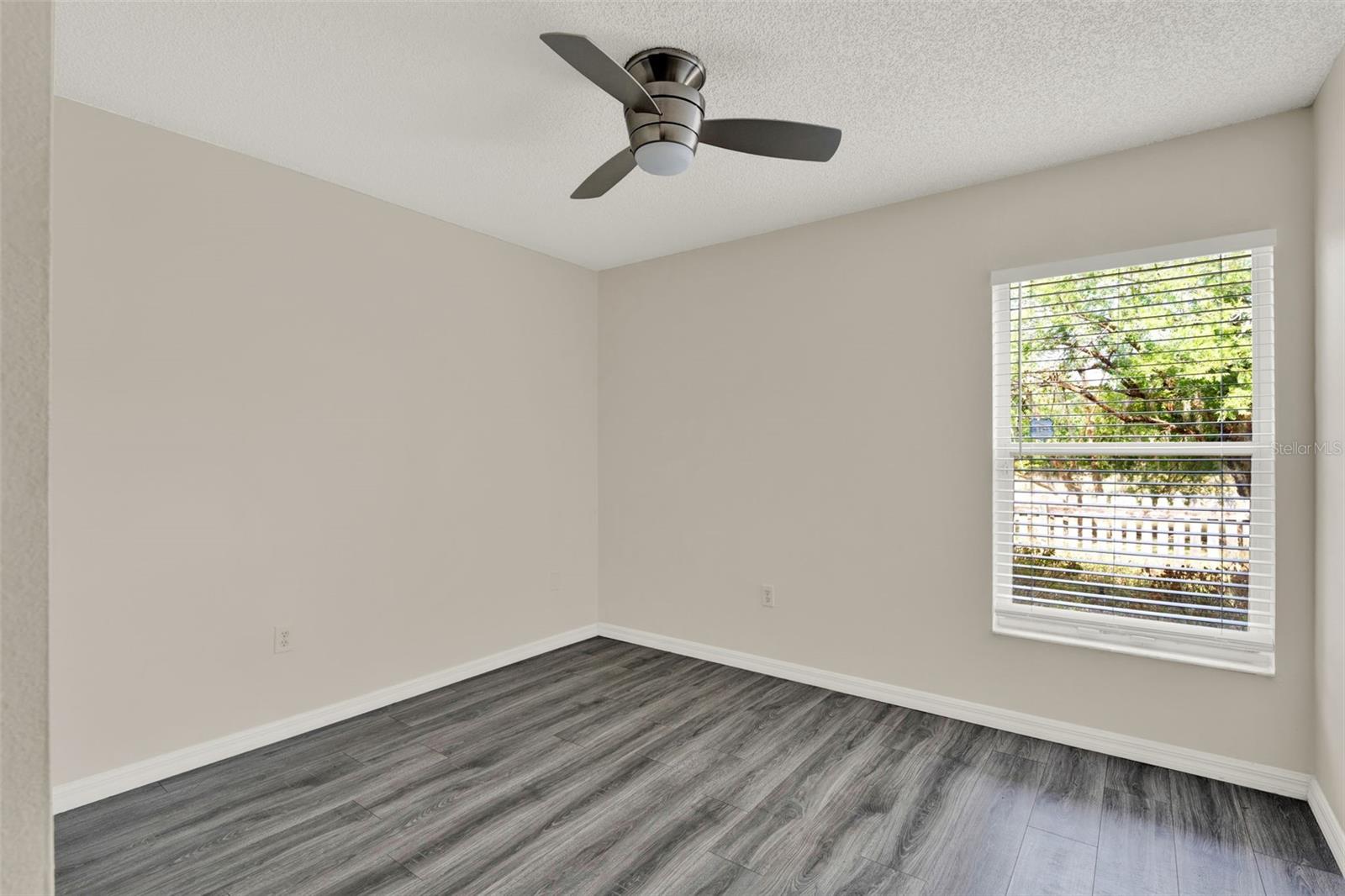 Image 19 of 30 For 4406 Brookstone Court