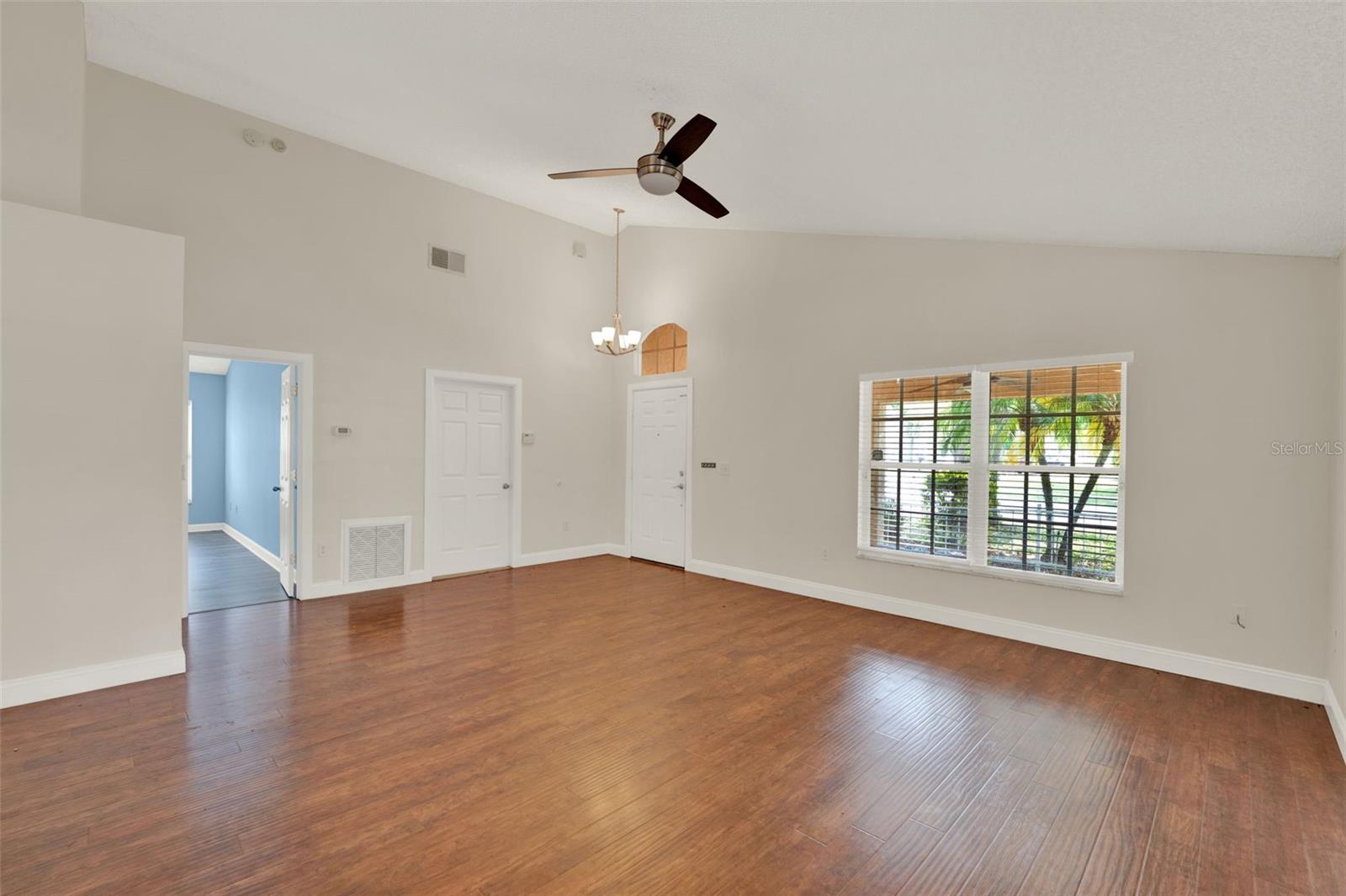 Image 6 of 30 For 4406 Brookstone Court
