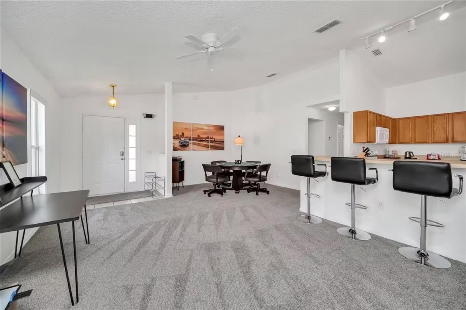 Image 3 of 24 For 941 Clear Creek Circle